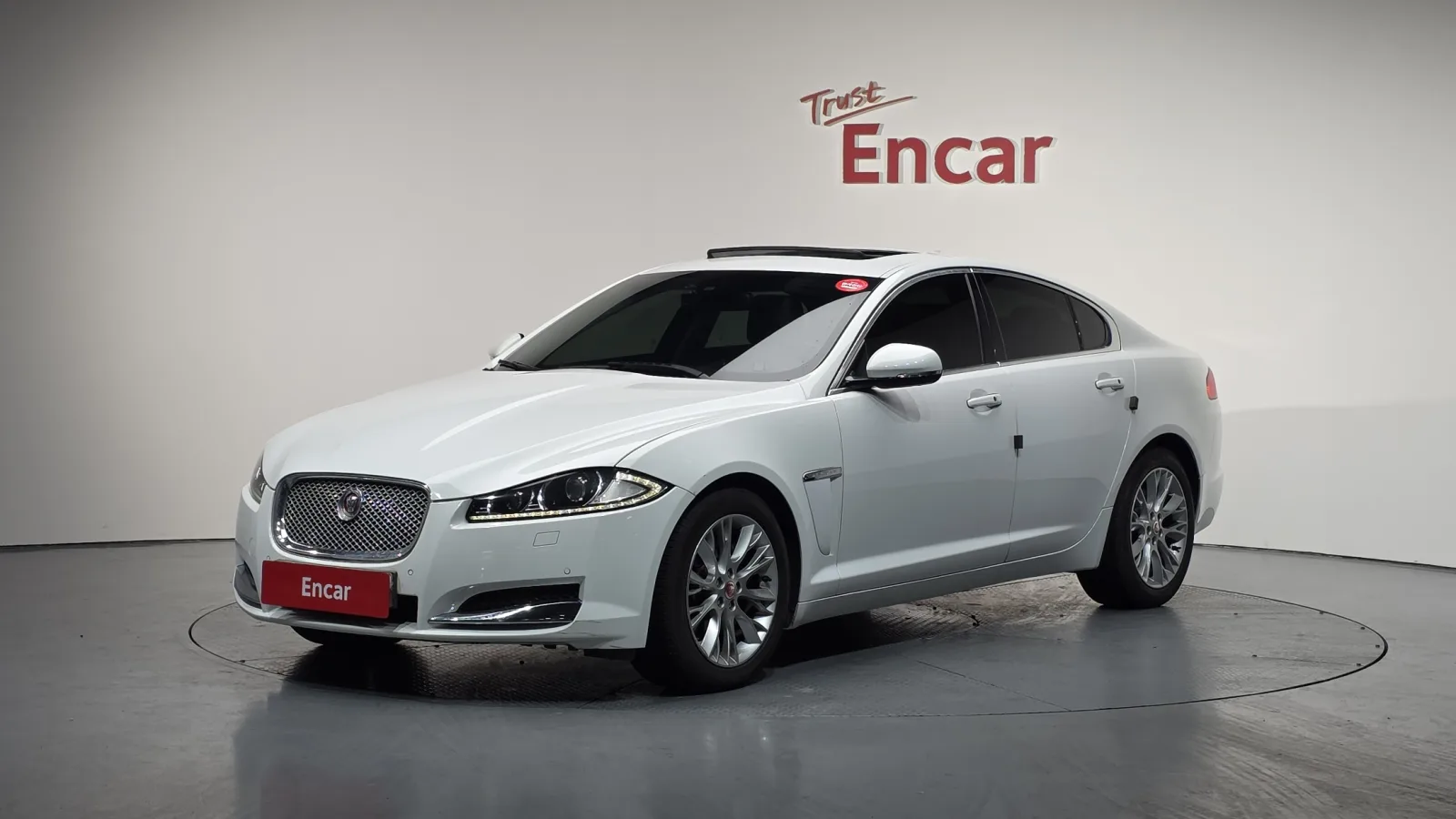 2014 Jaguar XF