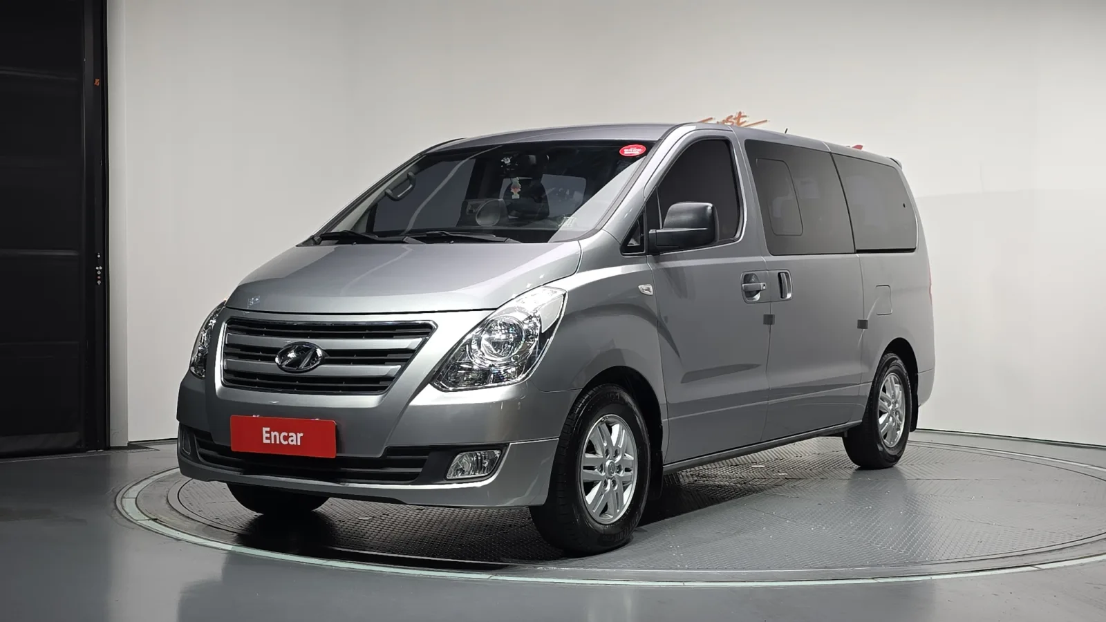 2018 Hyundai Starex