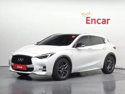 2017 Infiniti Q30
