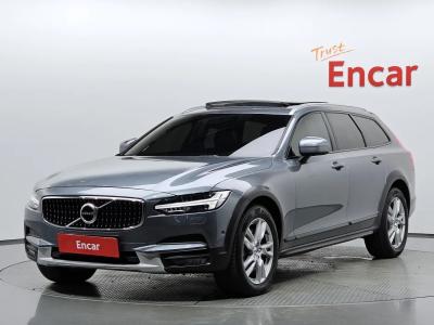 2018 Volvo V90