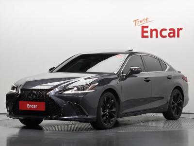 2024 Lexus ES