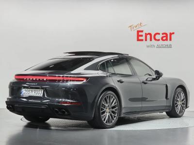 2024 Porsche Panamera
