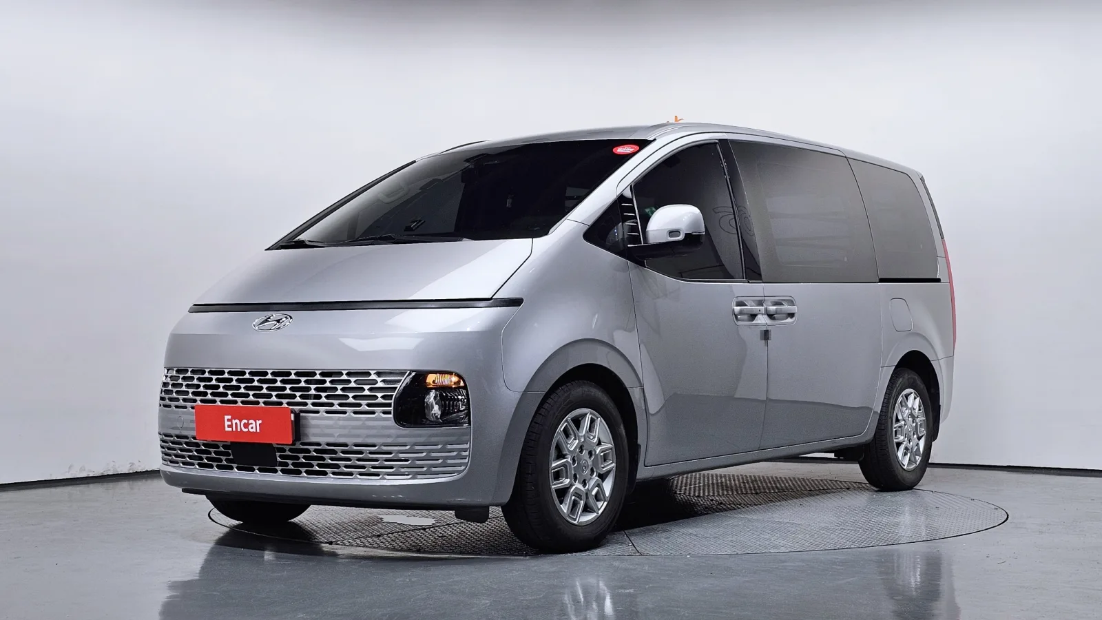 2022 Hyundai Staria