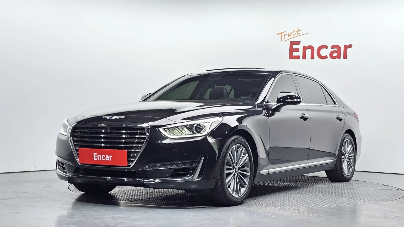 2018 Genesis EQ900