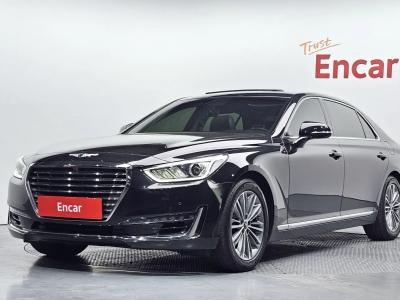 2018 Genesis EQ900