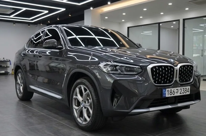 2023 BMW X4