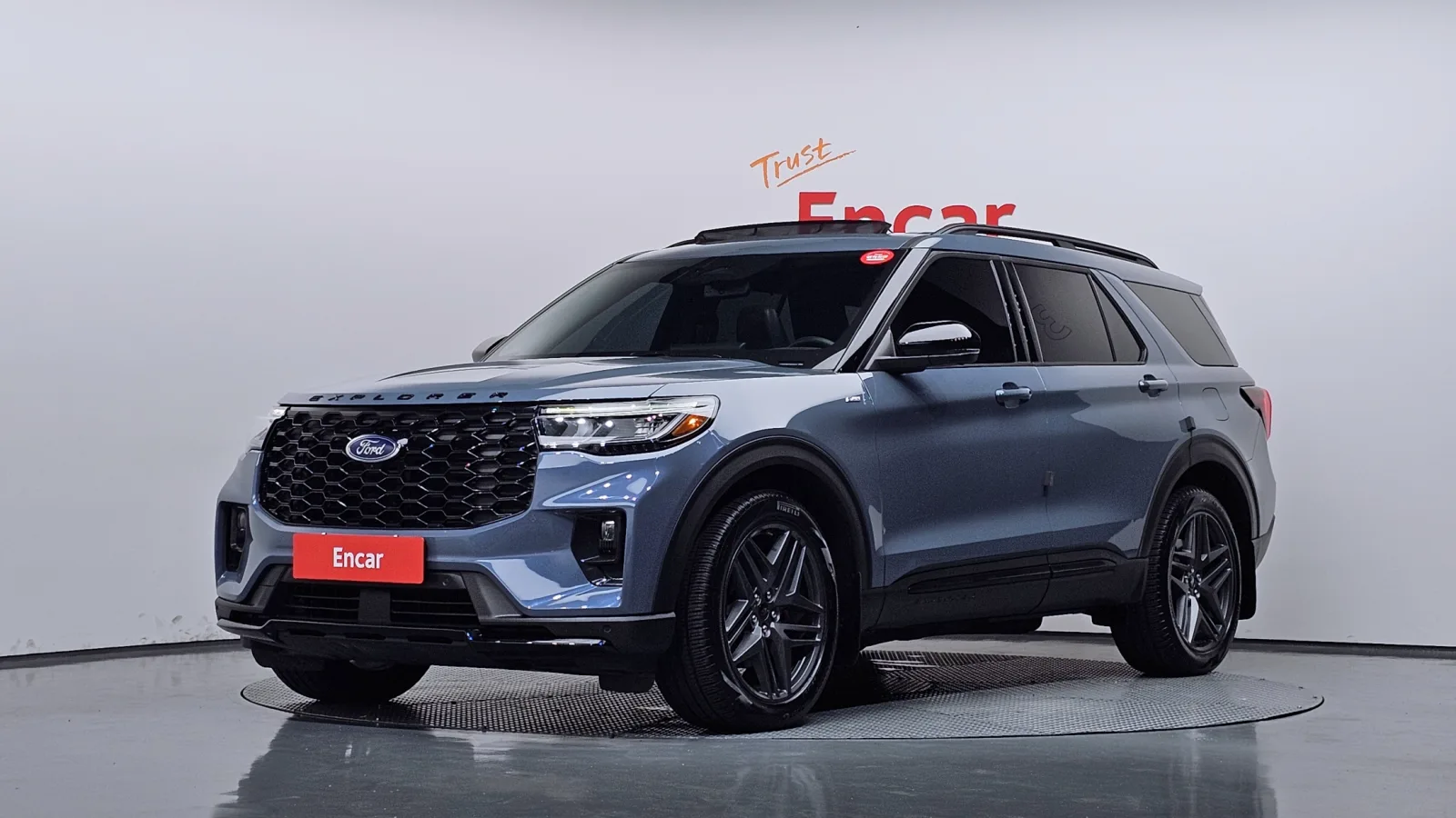 2025 Ford Explorer