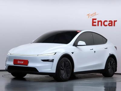 2025 Tesla Model Y
