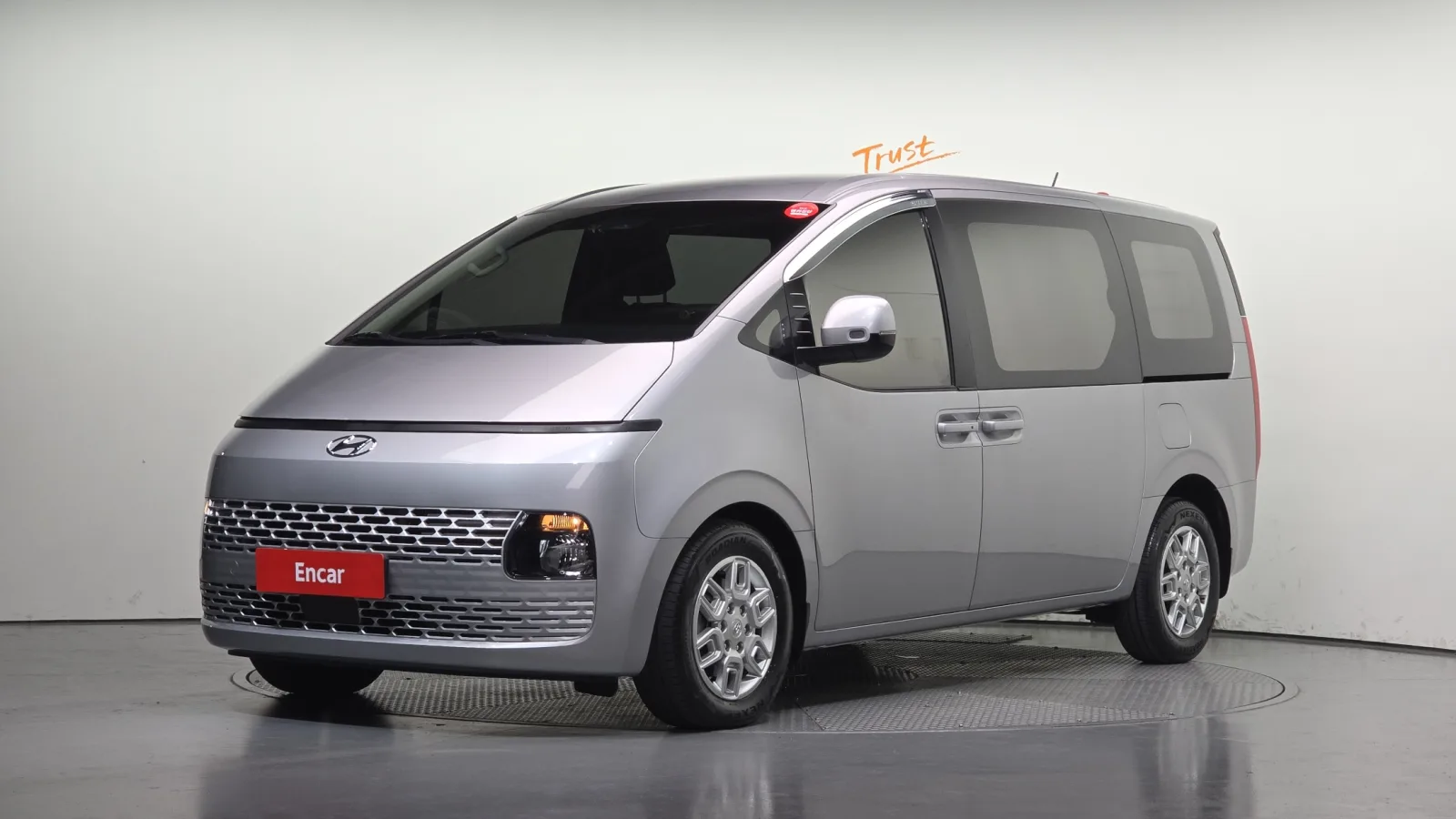 2023 Hyundai Staria