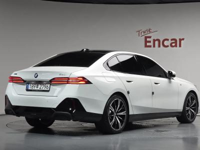 2025 BMW 5-Series