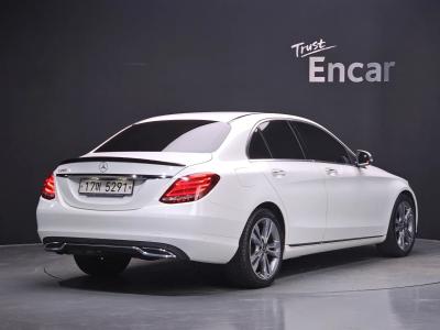 2018 Mercedes-Benz C-Class