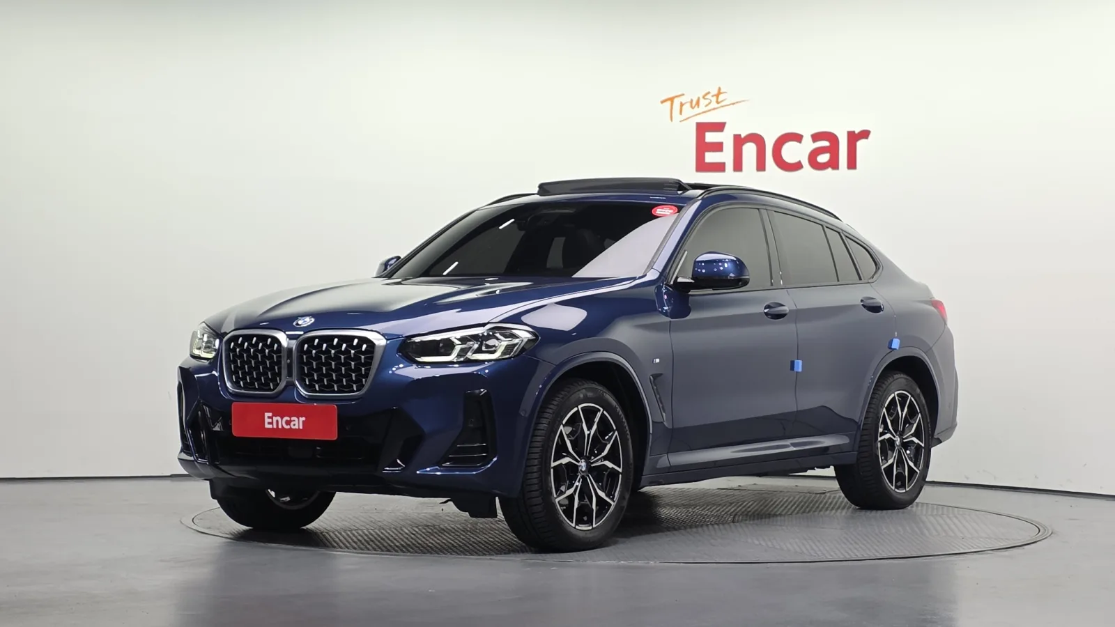 2023 BMW X4