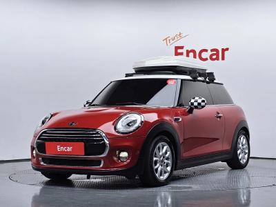2017 MINI Cooper