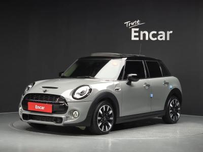 2021 MINI Cooper