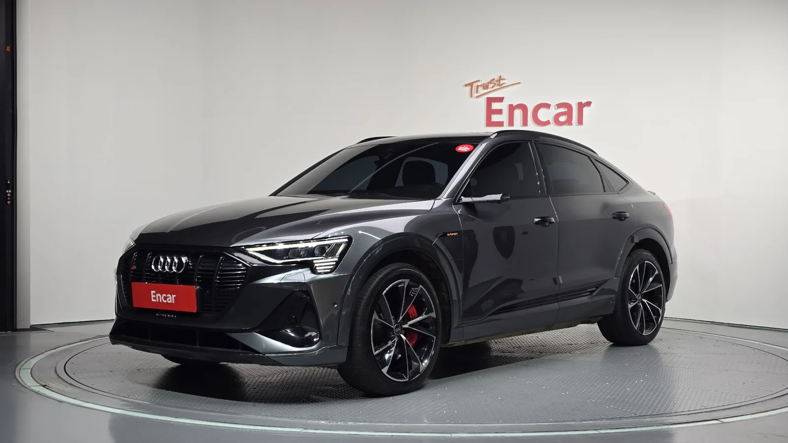 2022 Audi e-tron