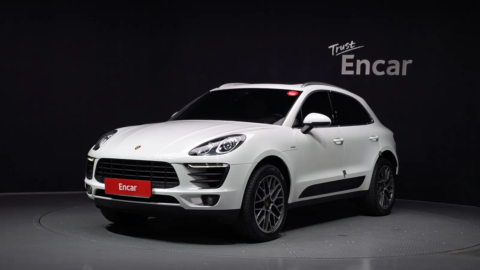 2017 Porsche Macan
