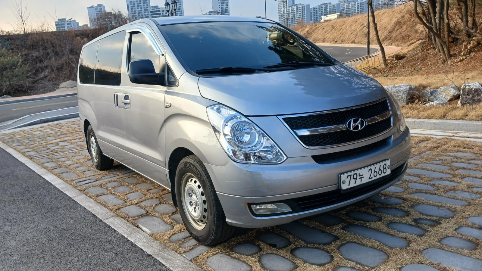 2013 Hyundai Starex