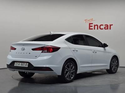 2020 Hyundai Elantra