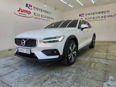 2021 Volvo V60