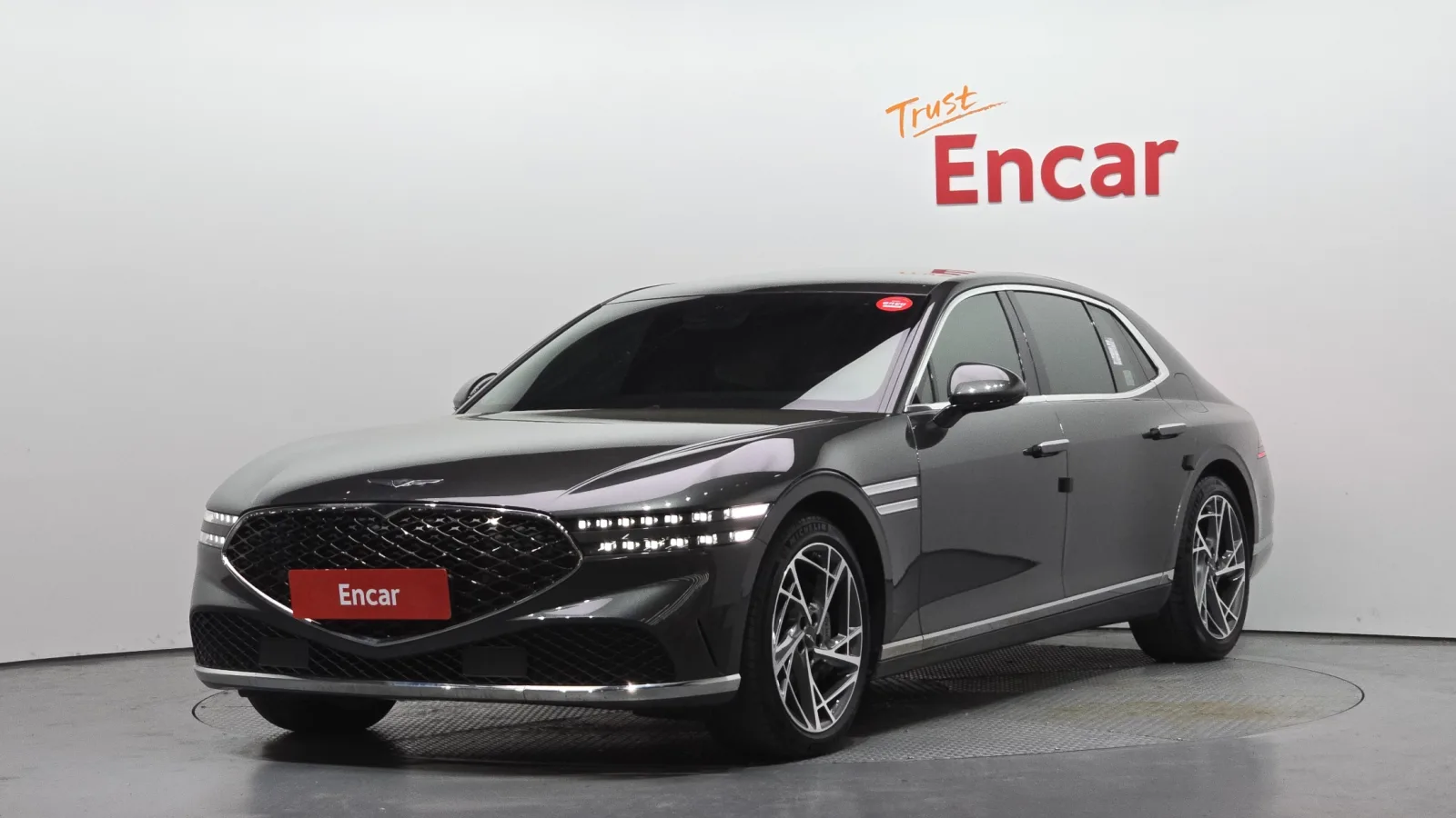 2022 Genesis G90