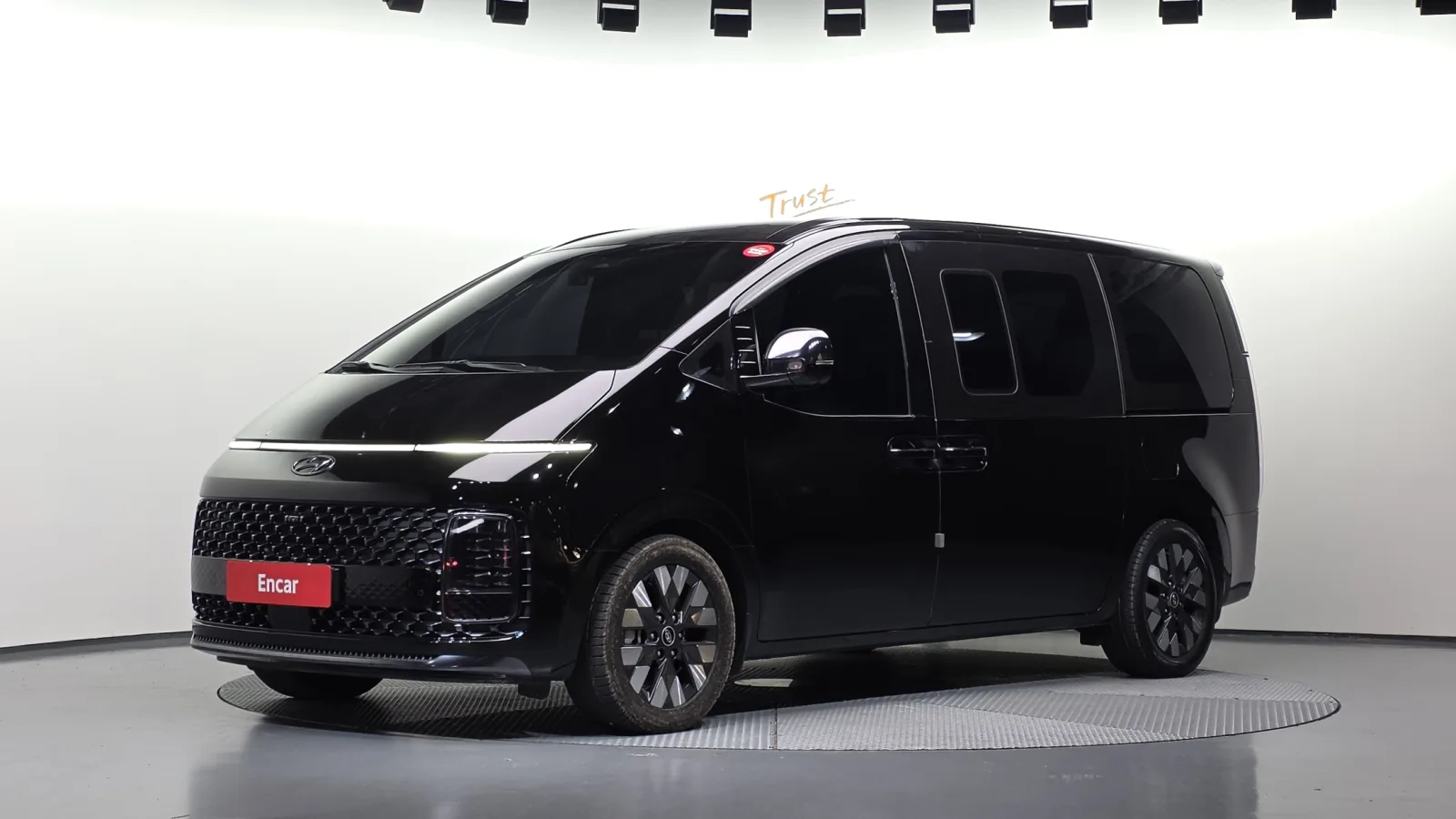 2022 Hyundai Staria