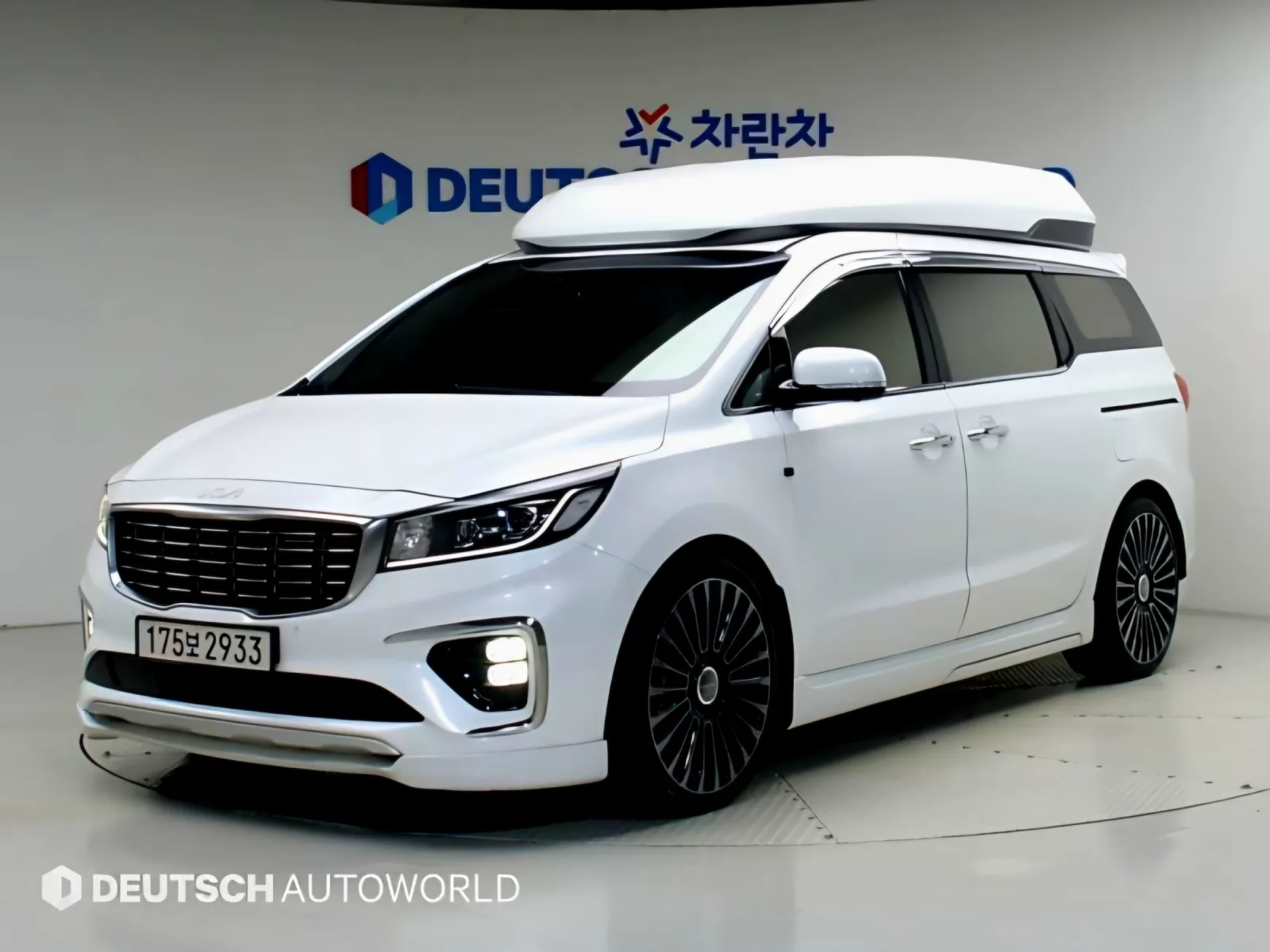 2019 Kia Carnival