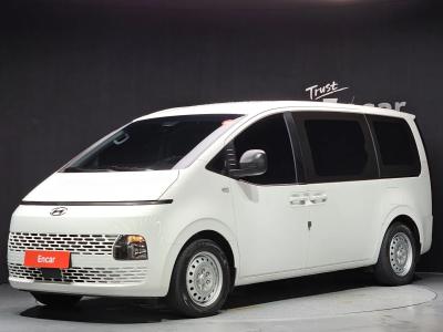 2024 Hyundai Staria