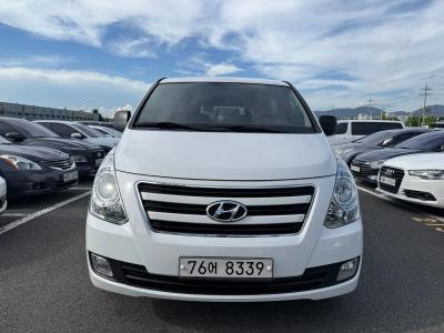 2017 Hyundai Starex