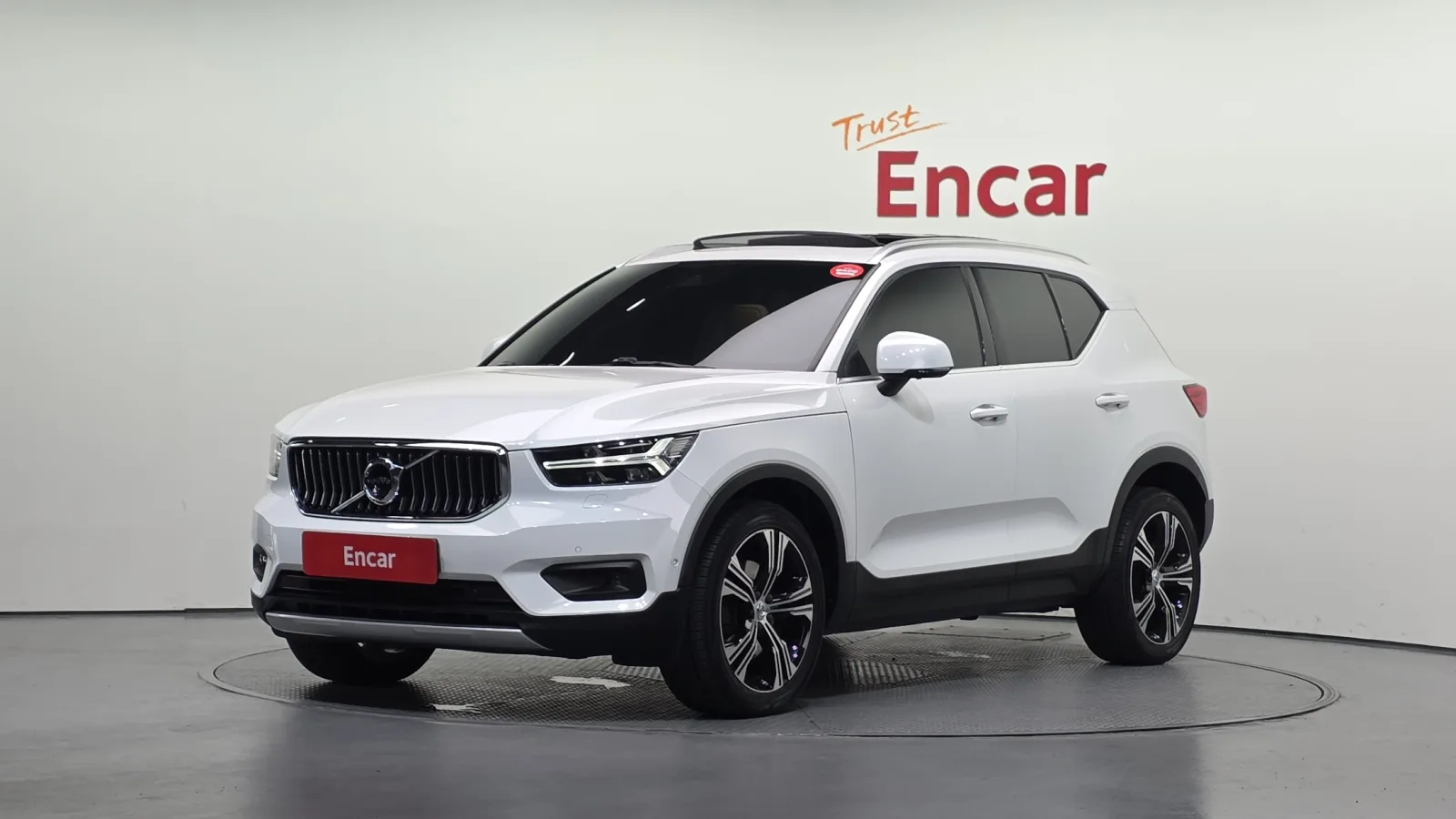 2021 Volvo XC40