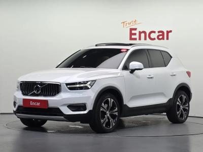 2021 Volvo XC40