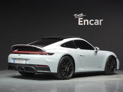 2025 Porsche 911
