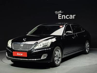 2012 Hyundai Equus