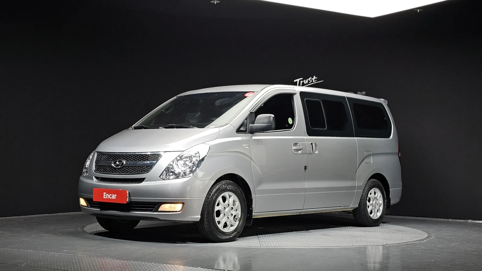 2016 Hyundai Starex