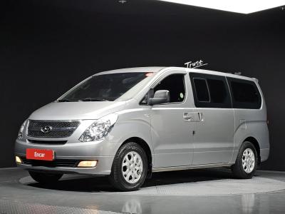 2016 Hyundai Starex