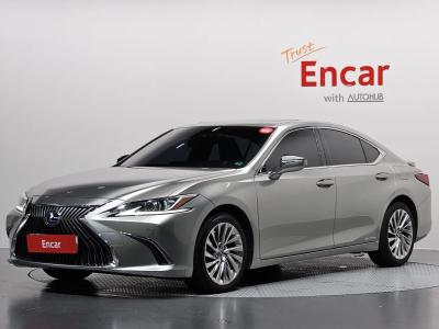 2019 Lexus ES