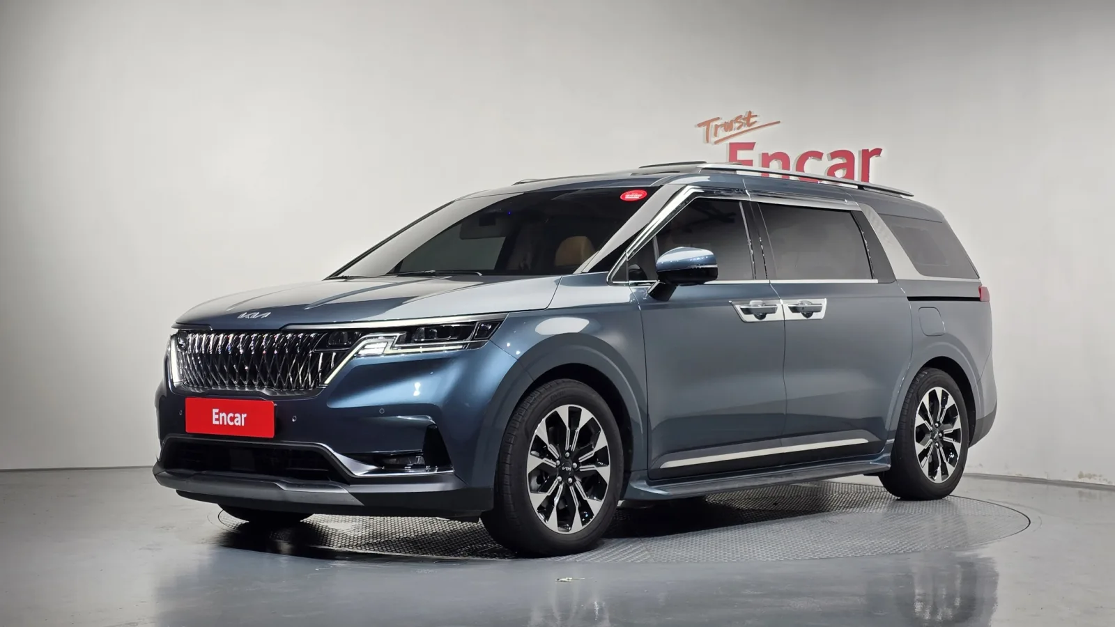 2023 Kia Carnival