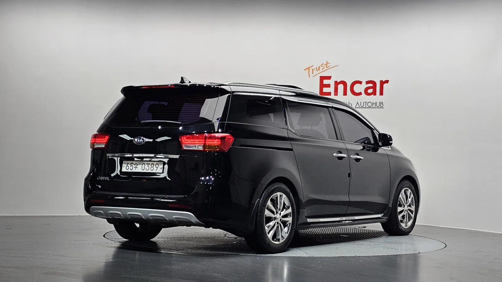 2016 Kia Carnival