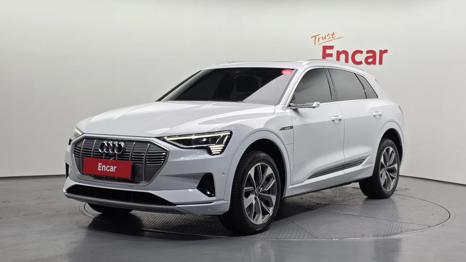 2022 Audi e-tron