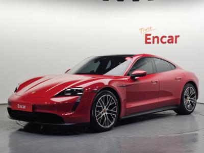 2023 Porsche Taycan