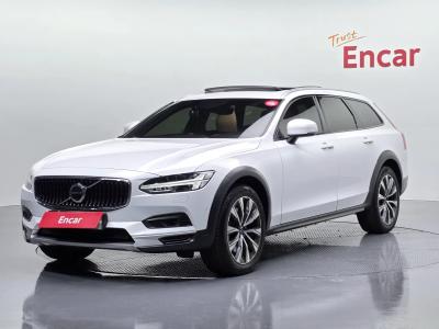 2021 Volvo V90