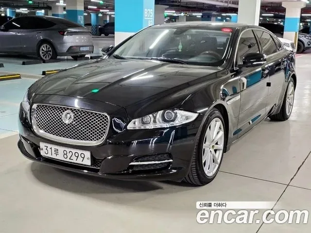 2011 Jaguar XJ