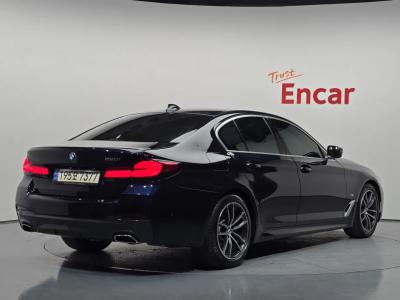 2022 BMW 5-Series
