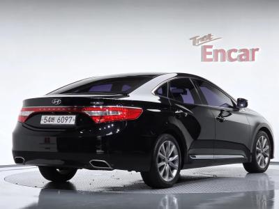 2015 Hyundai Grandeur