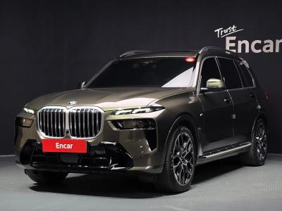 2025 BMW X7