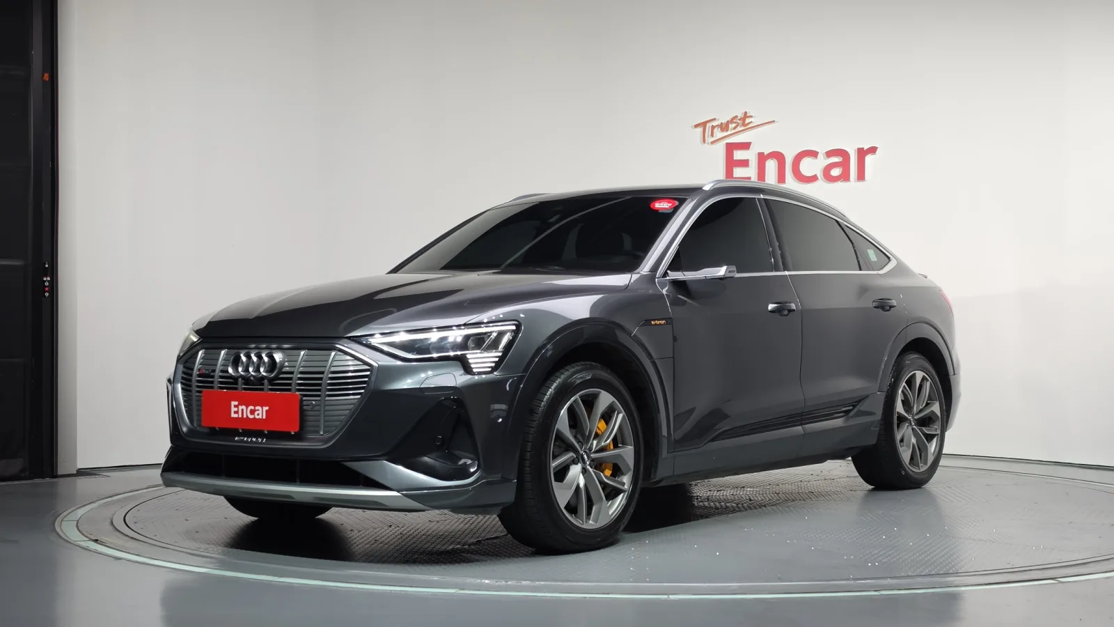 2022 Audi e-tron