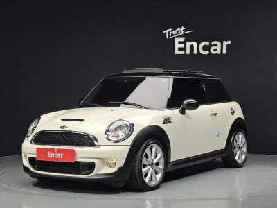 2013 MINI Cooper
