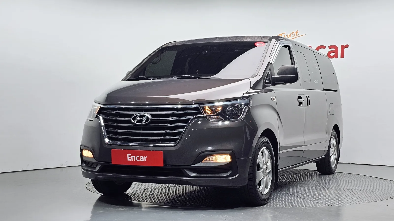2019 Hyundai Starex