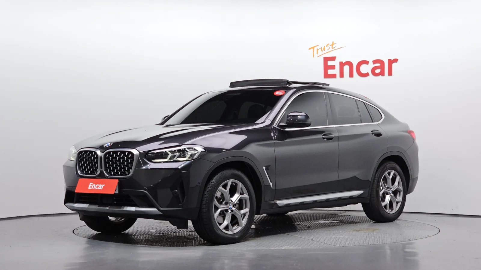2022 BMW X4