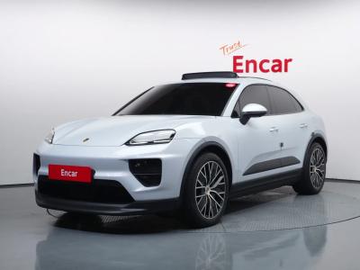 2025 Porsche Macan