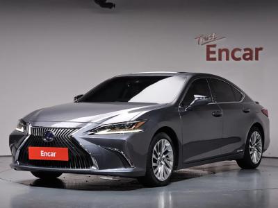 2020 Lexus ES